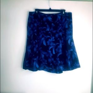 New Ann Taylor Skirt Blue/Black Hibiscus